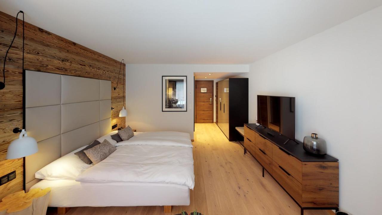 Walliserhof Grand-Hotel & Spa Relais & Chateaux Зас-Фе Екстер'єр фото