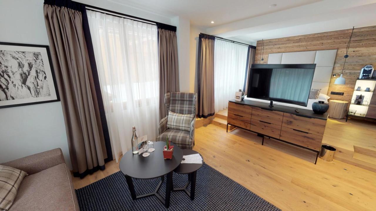 Walliserhof Grand-Hotel & Spa Relais & Chateaux Зас-Фе Екстер'єр фото